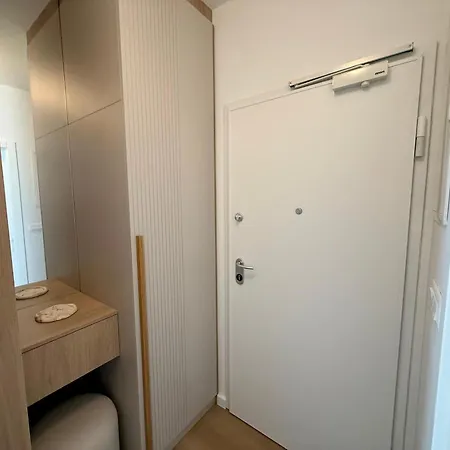 Luxury Risus